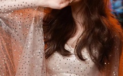 少妇和快递员在做爰